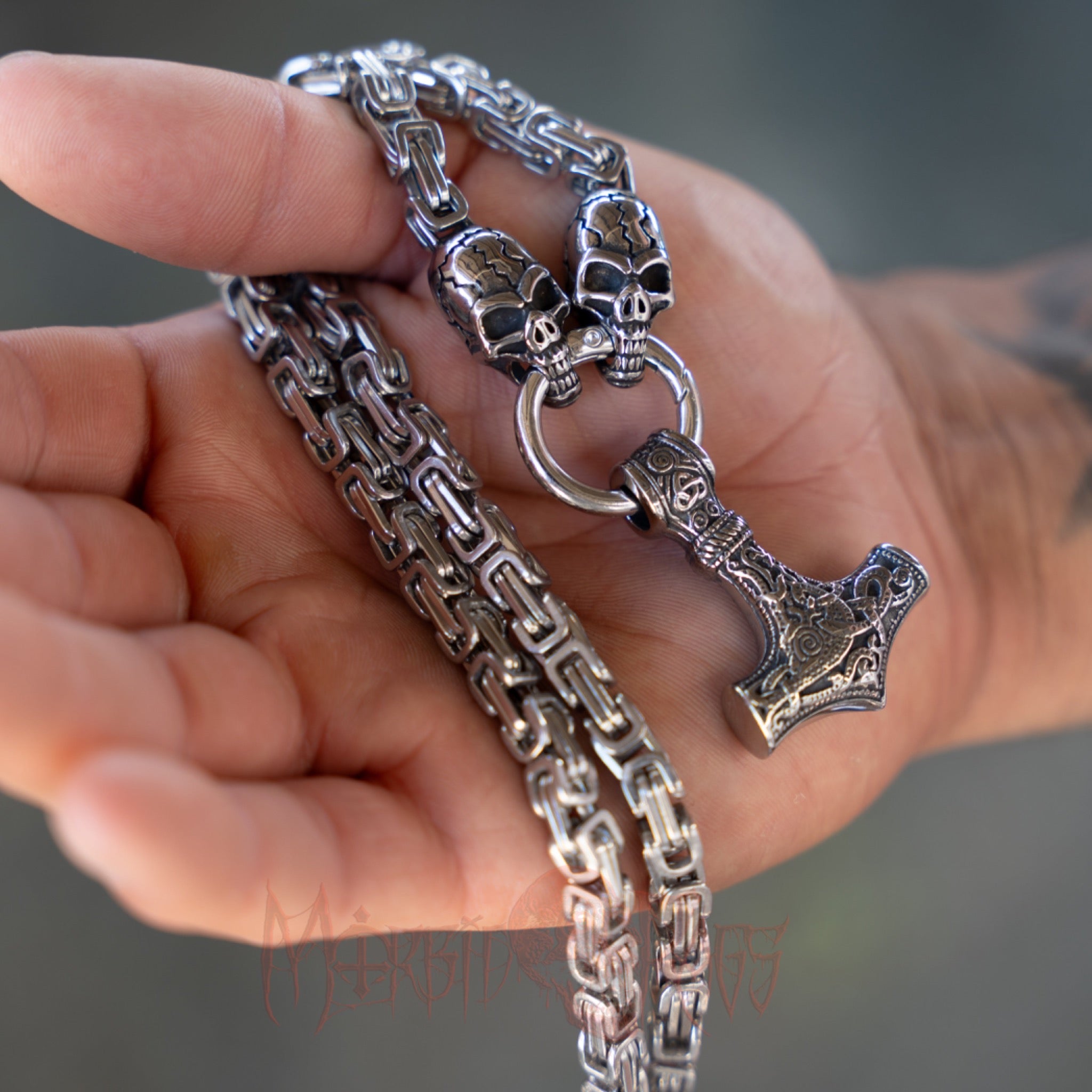 Roderick Skulls Necklace Side